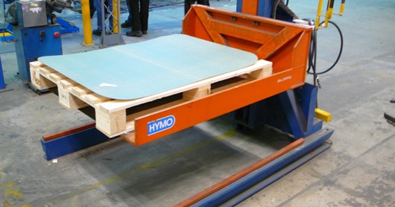 5 Benefits of Using Pallet Tilters for Your Business